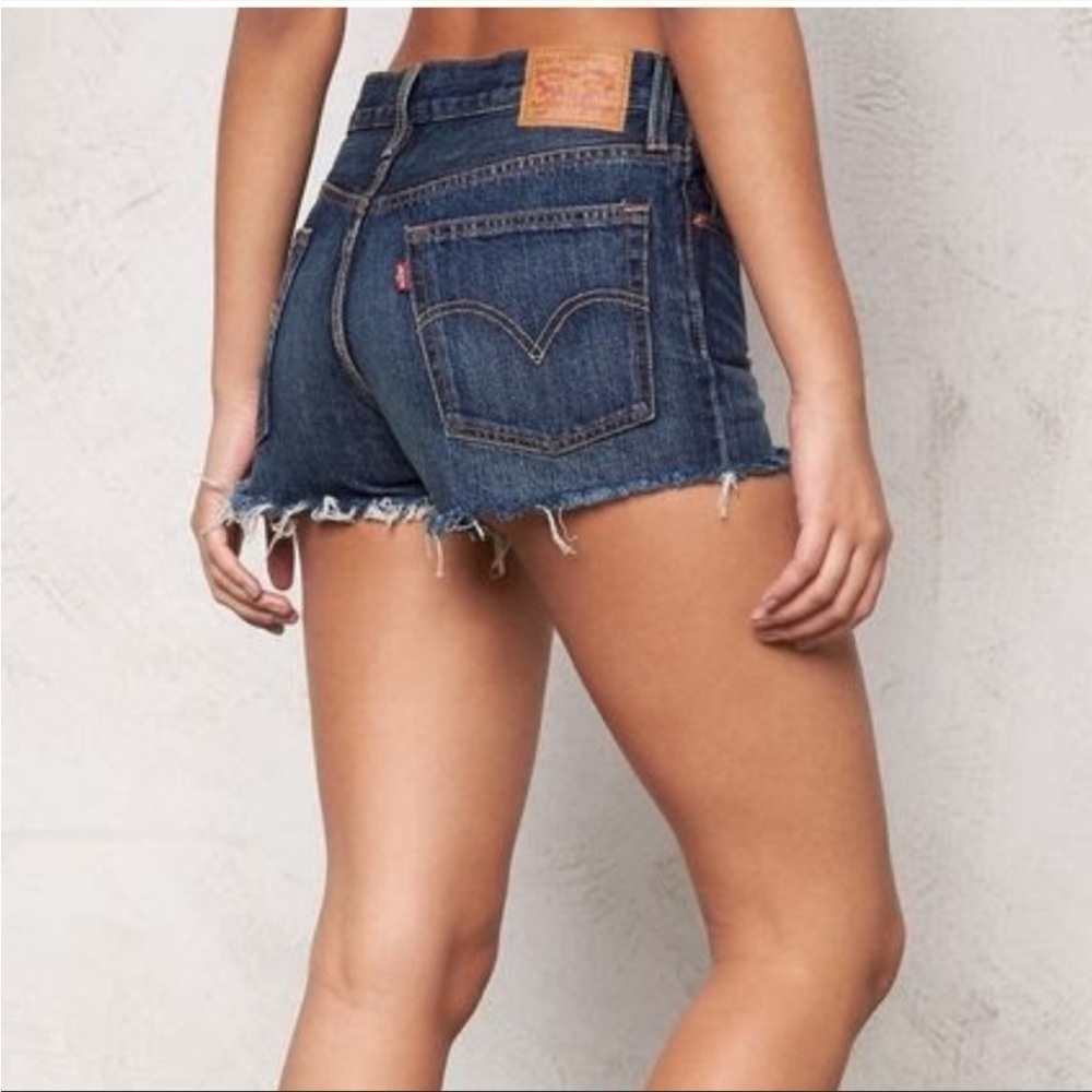 Levi’s Distressed High Rise Cutoff Jean Shorts Stretchy Frayed Dark Wash 33